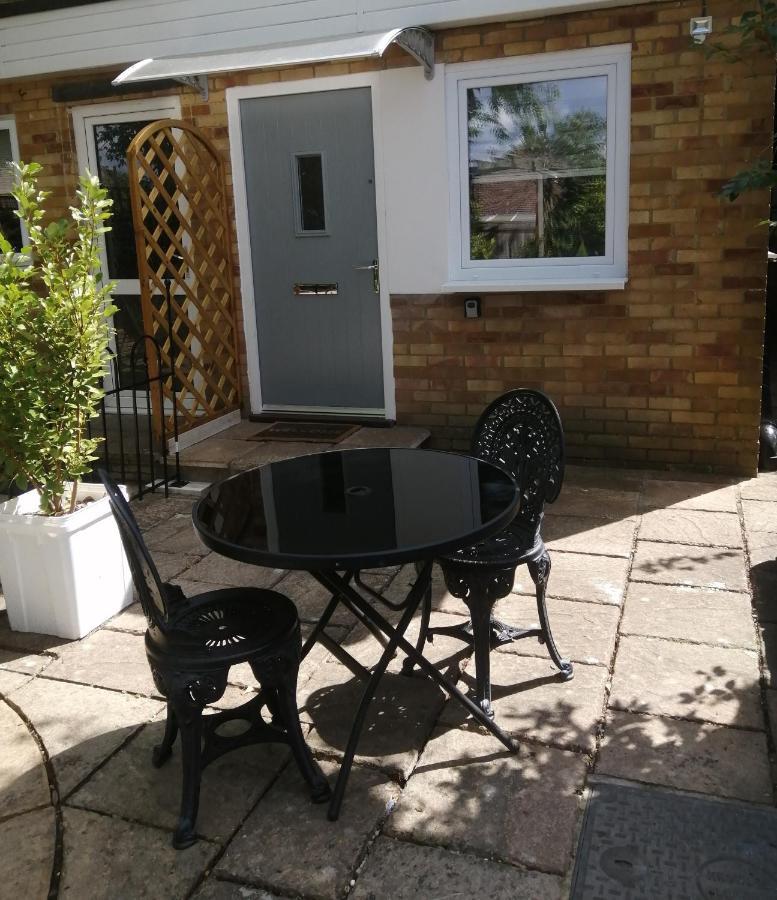 Quest Fulfiller - Near General Hospital, Free Parking & Garden Daire Southampton Dış mekan fotoğraf