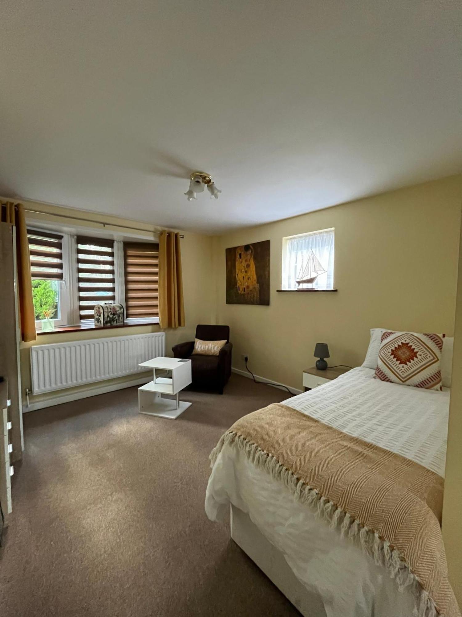 Quest Fulfiller - Near General Hospital, Free Parking & Garden Daire Southampton Dış mekan fotoğraf